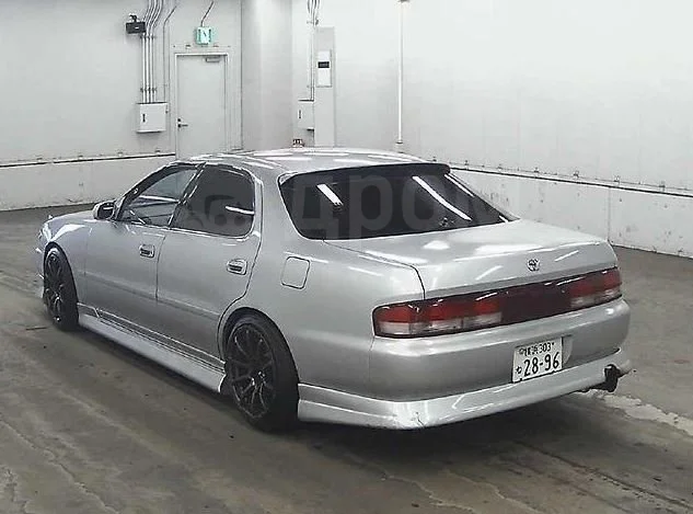 картинка Комплект накладок Hippo Sleek для Toyota Cresta 90 магазин  StreetTuning 