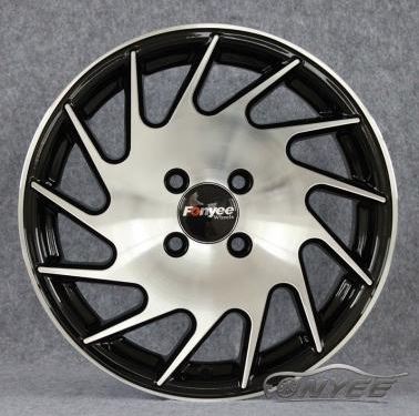 картинка Новые диски Vossen VLE1-L Replica R15 4X100 ET35 J7 черный глянец + серебро магазин  StreetTuning 