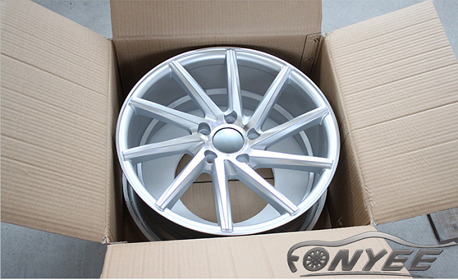 картинка Новые диски Vossen CVT-R Replica R17 5X108 ET40 J7,5 серебро магазин  StreetTuning 
