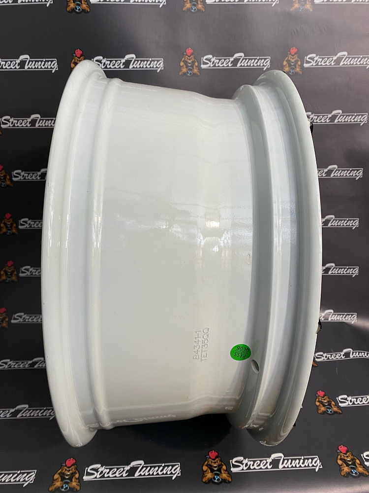 картинка Новые диски Vossen ZKX324 R18 J8 ET35 5X112, черные с белым от магазина  StreetTuning