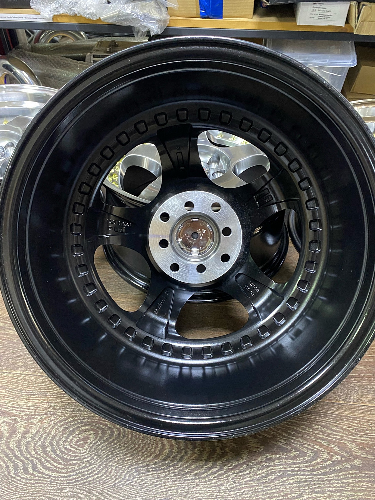 картинка Новые диски SSR SP1 R17 J9 ET20 4X100/4x114.3, Hyper Black от магазина  StreetTuning