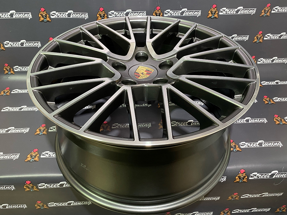 картинка Новые диски в стиле Porsche DWS PR-704 R20 J9.5 ET46 5X130 серые от магазина  StreetTuning