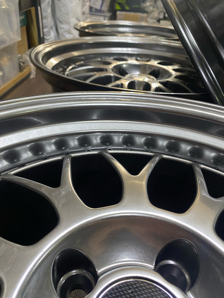картинка Новые диски BBS LM R17 J8.5 ET30 4x100 Hyper Black от магазина  StreetTuning