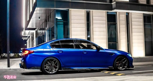 картинка Сплиттера накладки на пороги для BMW M5 F90 G30 540i M550i магазин  StreetTuning 