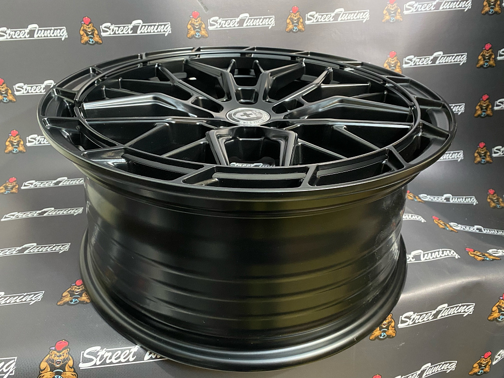 картинка Новые диски HRE ZKX331 R18 J8 ET38 5X112, черные от магазина  StreetTuning