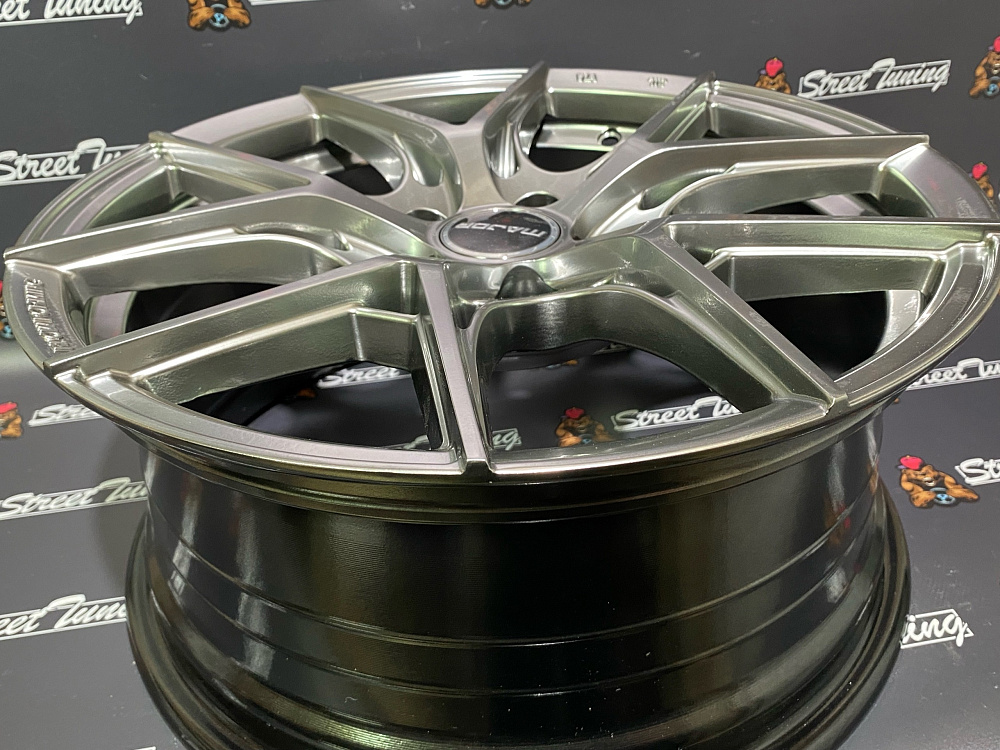 картинка Новые диски BBS R16 J7 ET40 5X100 HyperBlack от магазина  StreetTuning