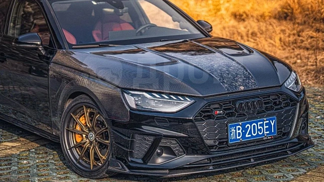 картинка Сплиттер (губа) на передний бампер для Audi RS4 S4 A4 B9 B9.5 магазин  StreetTuning 