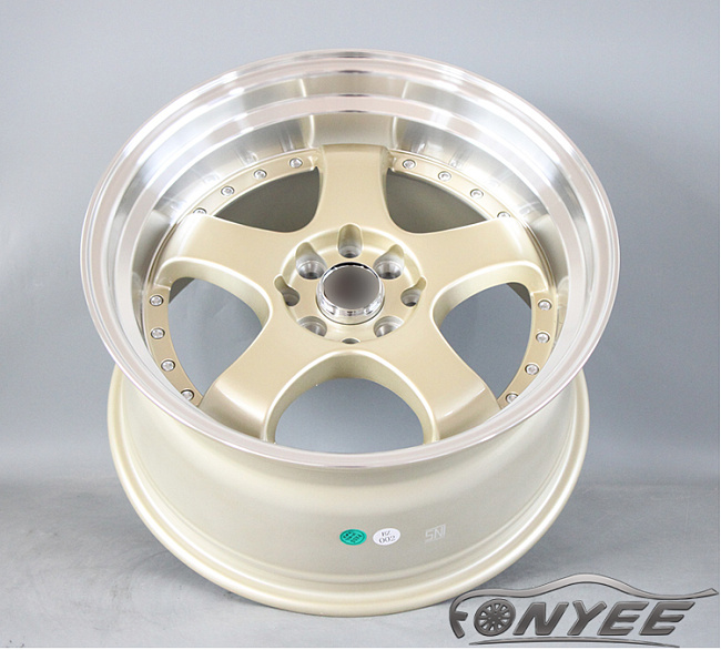 картинка Новые диски JNC 017 R17 4X100-114,3 ET35 J7,5 золотой + серебро магазин  StreetTuning 