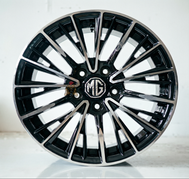 картинка Диски  XF055 R19 8.5J ET35 5X114.3 Black+Silver магазин  StreetTuning 
