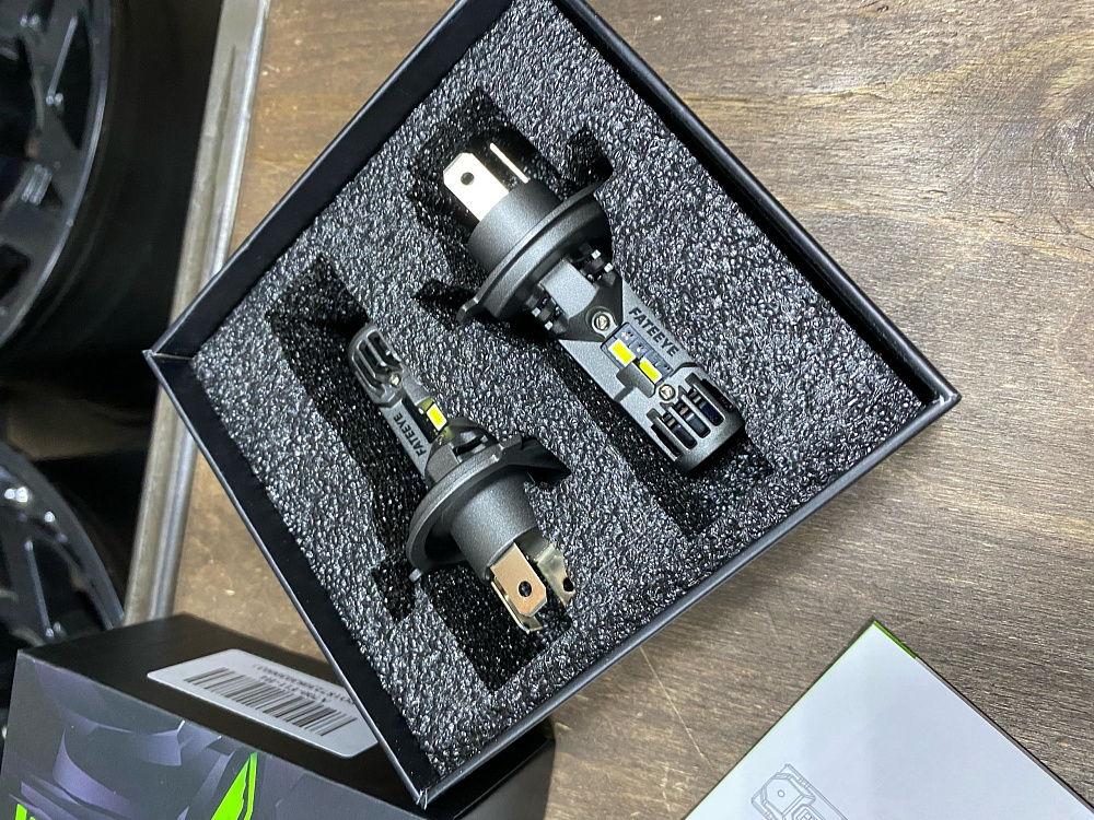 картинка Автомобильные светодиодные лампы FATEEYE F11 Led - H4 6500к, комплект 2 шт от магазина  StreetTuning