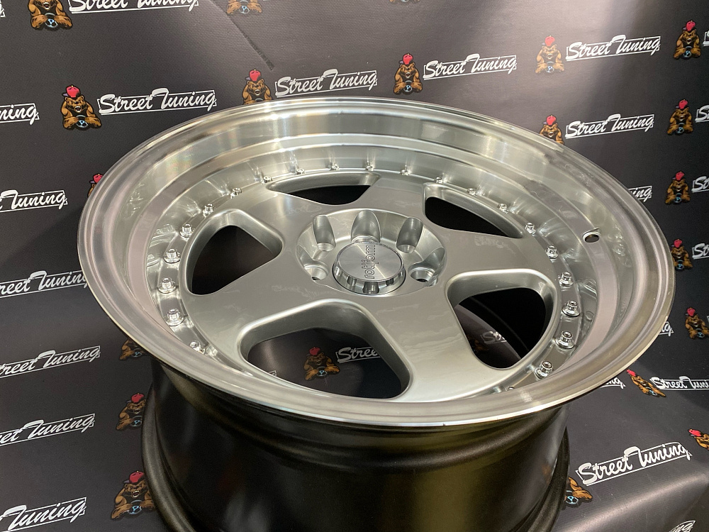 картинка Новые диски Rotiform R16 J9 ET25 4x100/114.3 Silver от магазина  StreetTuning