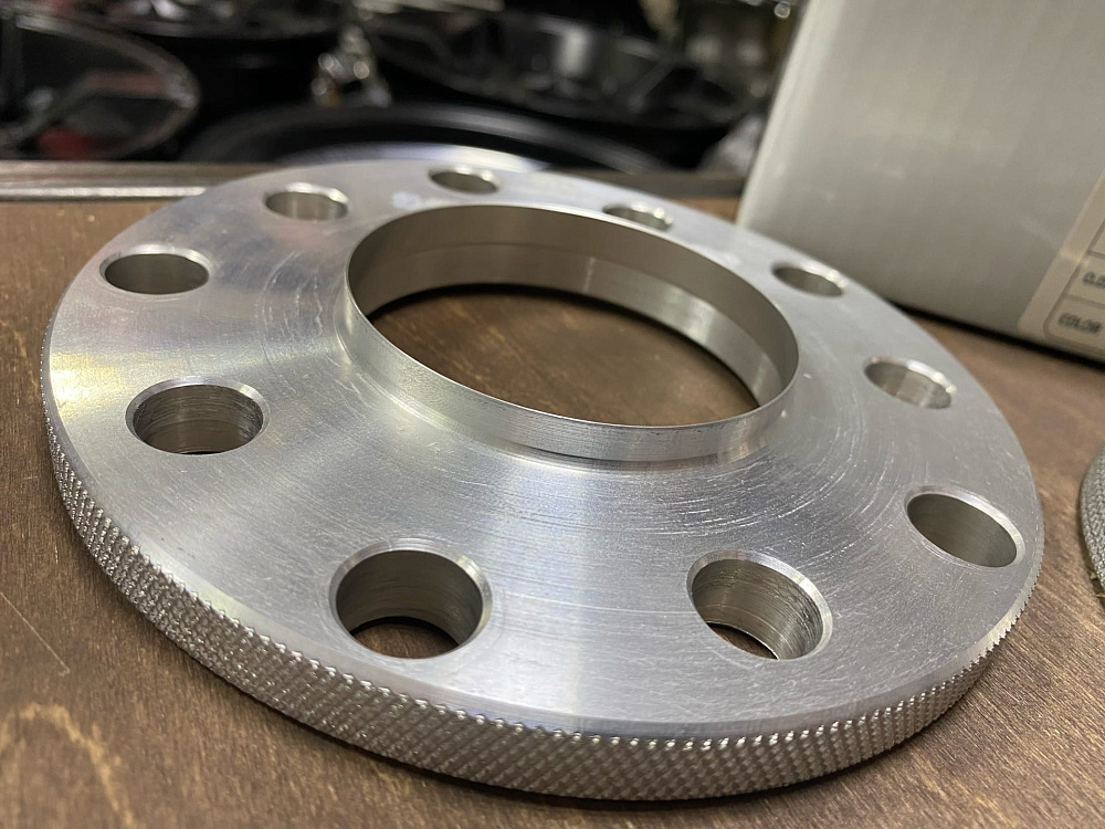 картинка Проставка Starleks 12.4 мм 5x120/130  цо 72,6 Silver от магазина  StreetTuning