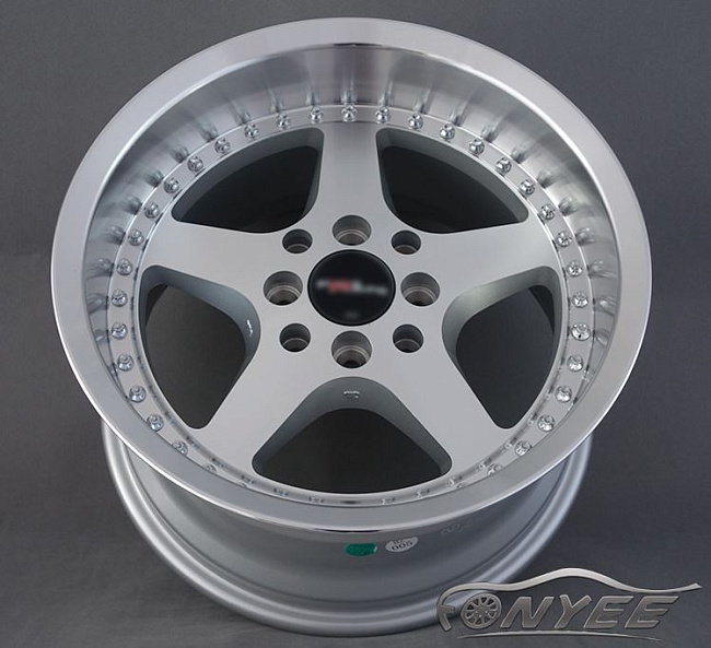 картинка Новые диски Proracing R15 4х114,3-4х100 J7 ET35 серебро магазин  StreetTuning 