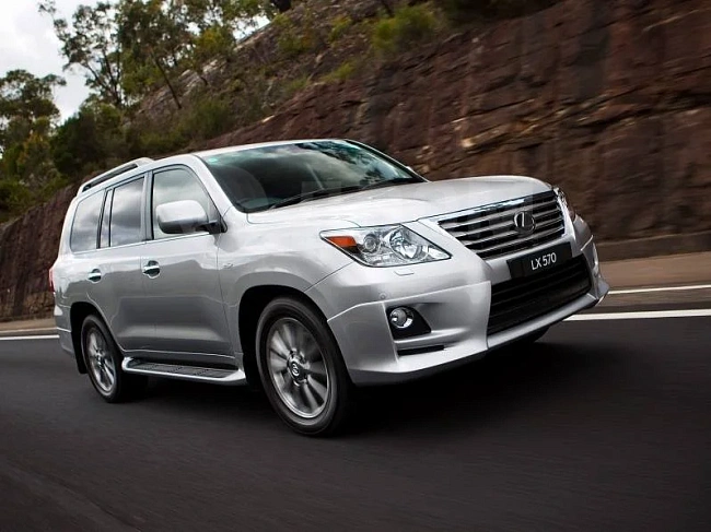 картинка Комплект обвесов Luxury Sport дорест для Lexus LX570 магазин  StreetTuning 