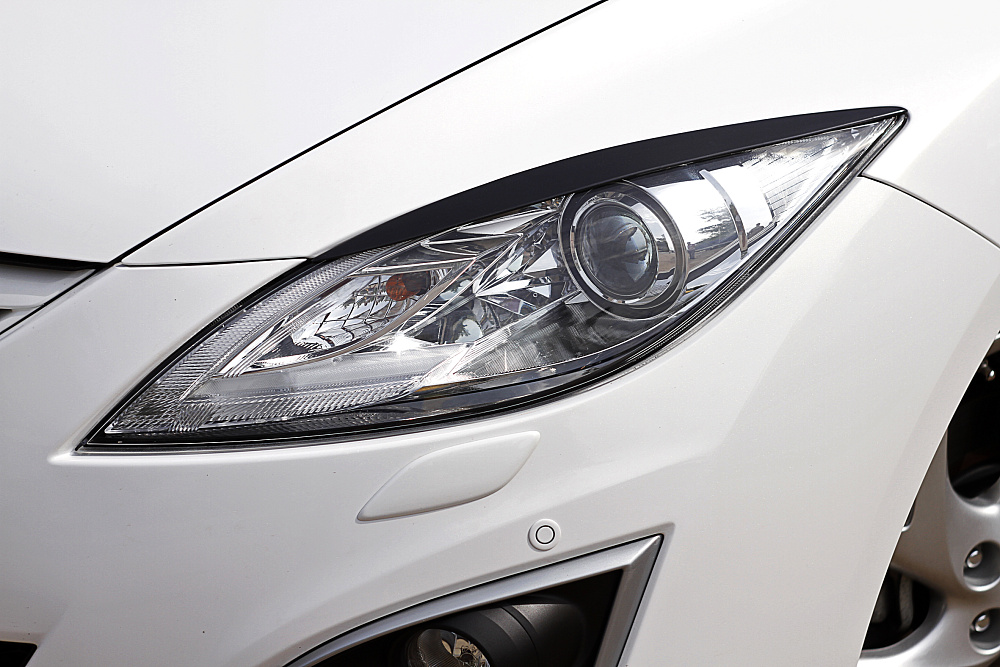 картинка Mazda 6 2007—2010 Накладки на передние фары (реснички) компл.-2 шт. от магазина  StreetTuning