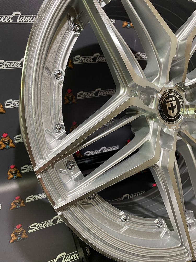 картинка Новые диски ADV510 M.V2 R18 J8 ET35 5X114.3 Silver от магазина  StreetTuning