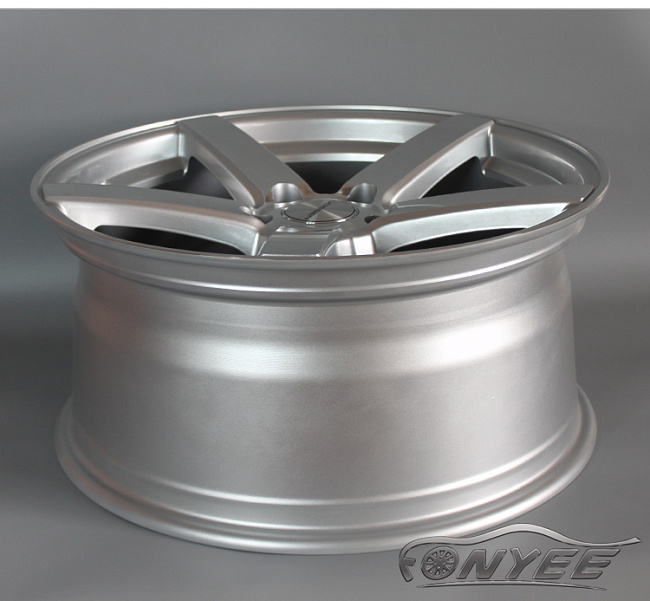картинка Новые диски Vossen CV3 Replica R20 5X112 ET40 J10 серебро магазин  StreetTuning 