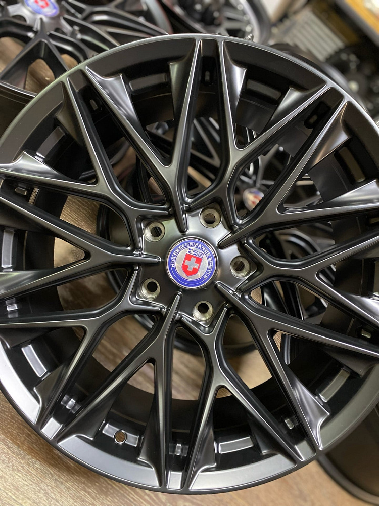 картинка Новые HRE P200 Replika R20 J8,5 ET45 5X130 черные от магазина  StreetTuning