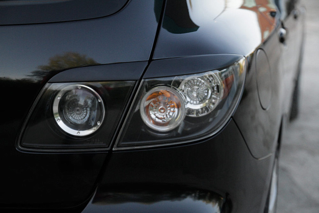 картинка Mazda 3 (хэтчбэк) 2003—2008 Накладки на задние фары (реснички) компл.-2 шт. магазин  StreetTuning 