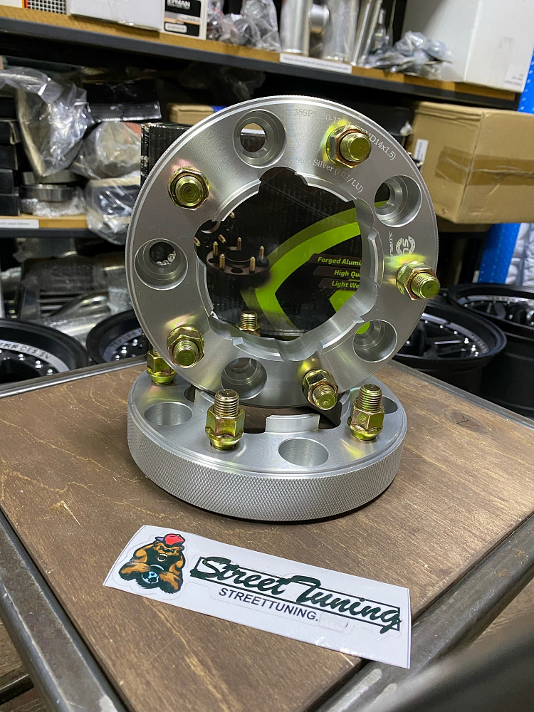 картинка Проставка Starleks 35 мм 5x150 цо 110.1 шпилечная M14x1,5 HUB от магазина  StreetTuning