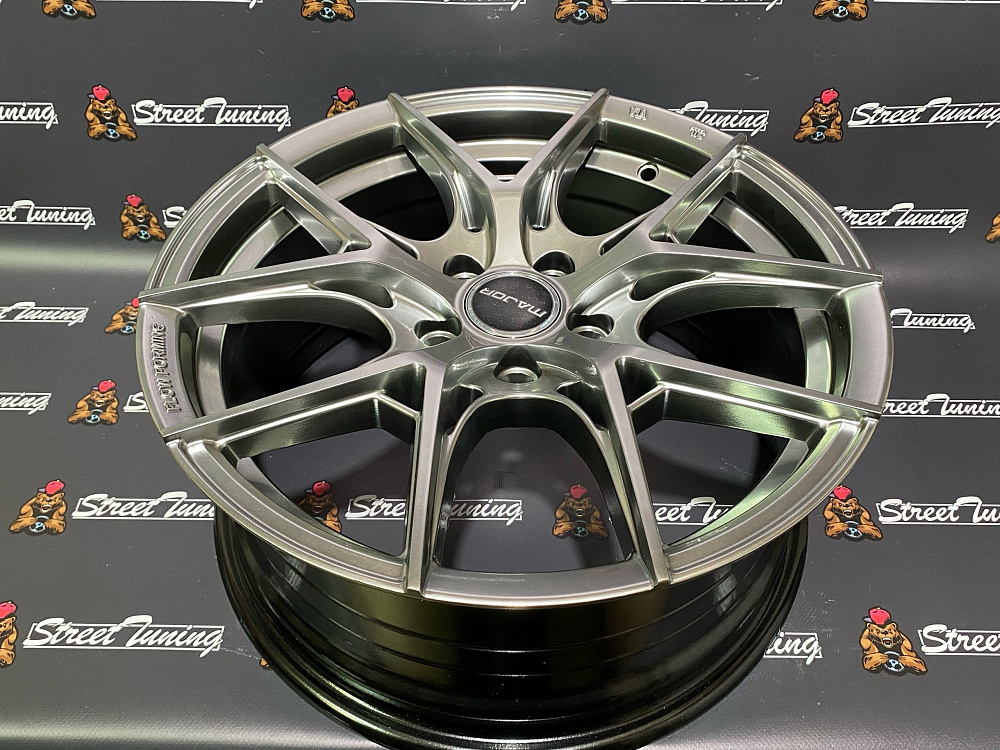картинка Новые диски BBS R16 J7 ET40 5X100 HyperBlack от магазина  StreetTuning