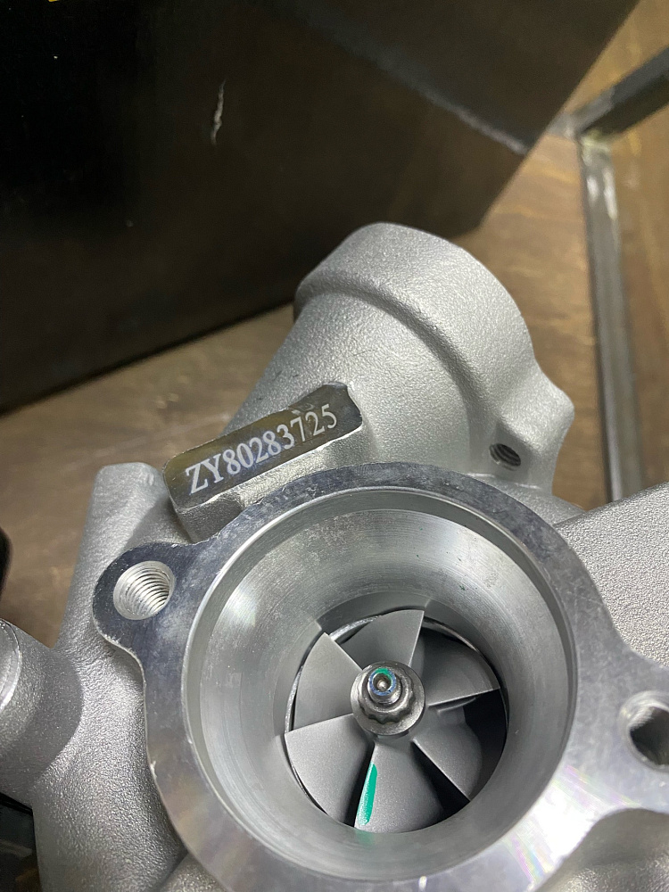 картинка Турбина MaXpeedingrods для Land Cruiser 200, 1VD-FTV 17201-51020 RH от магазина  StreetTuning