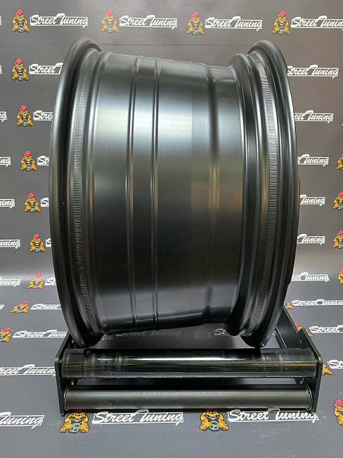 картинка Новые диски FUEL 7046 R17 J9 ET(0) 6x139.7 Black + Silver цо 110.1 магазин  StreetTuning 