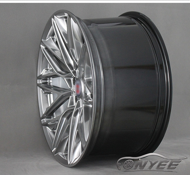 картинка Новые диски HRE P200 Replika R19 5X112 ET28 J8,5, серебристо-платиновые магазин  StreetTuning 