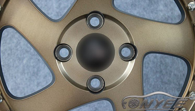 картинка Новые диски Rotiform TMB Flat R18 5х114,3 ET30 J9,5 бронза + серебристые болтики магазин  StreetTuning 