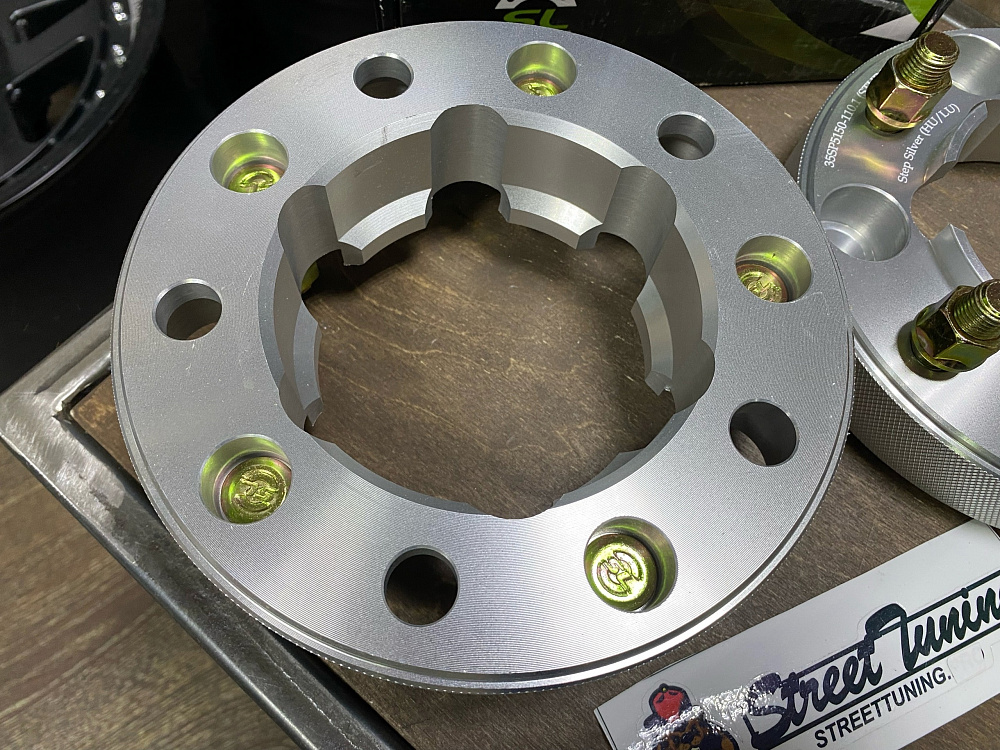 картинка Проставка Starleks 35 мм 5x150 цо 110.1 шпилечная M14x1,5 HUB от магазина  StreetTuning