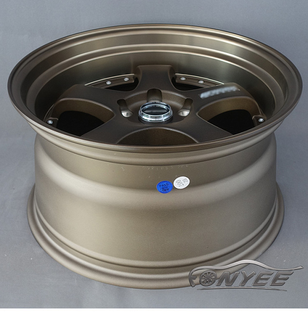 картинка Новые диски JNC 017 R18 5X114,3 ET25 J8,5 бронза + полированная полка золото магазин  StreetTuning 