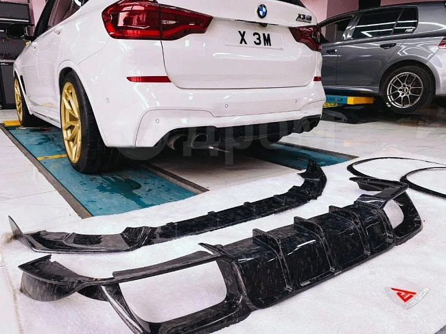 картинка Задний диффузор для BMW X3M X3MC F97 магазин  StreetTuning 
