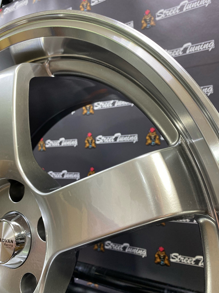 картинка Новые диски Advan GT Flow Forming R19 J8.5 ET35 5x114.3 Hyper Black от магазина  StreetTuning