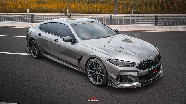 картинка Сплиттера накладки на пороги для BMW 8 Series магазин  StreetTuning 