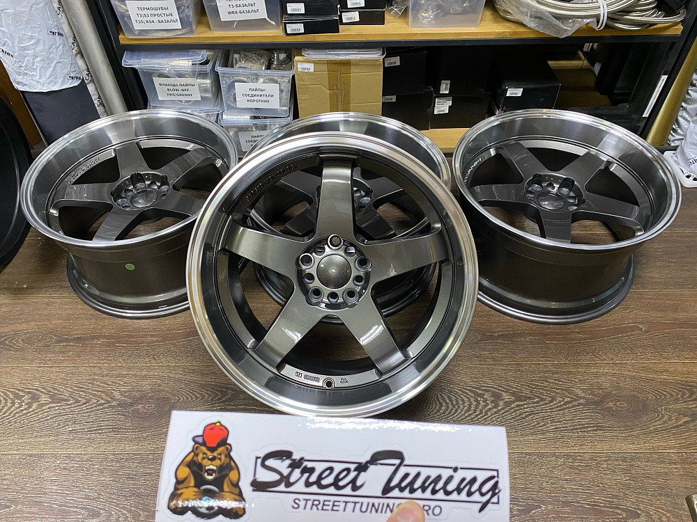 картинка Новые диски Style Nismo LM R18 J9.5 ET12 5x100/5x114,3 от магазина  StreetTuning
