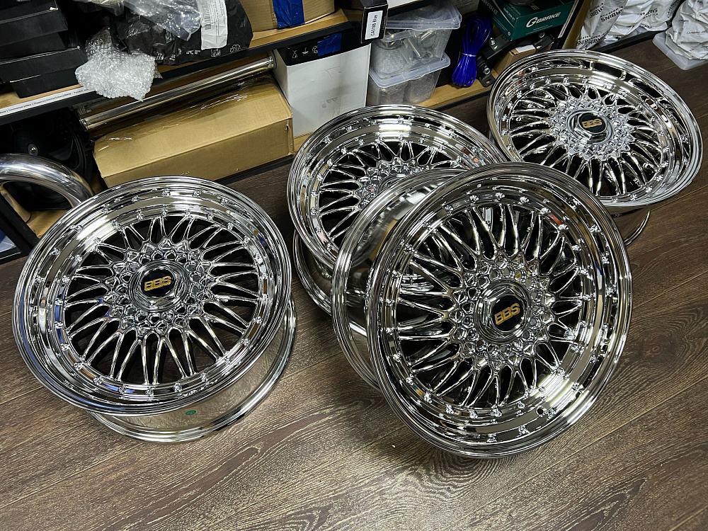 картинка Новые диски BBS RS R18 J8 ET20 5x100/5x120 хром от магазина  StreetTuning