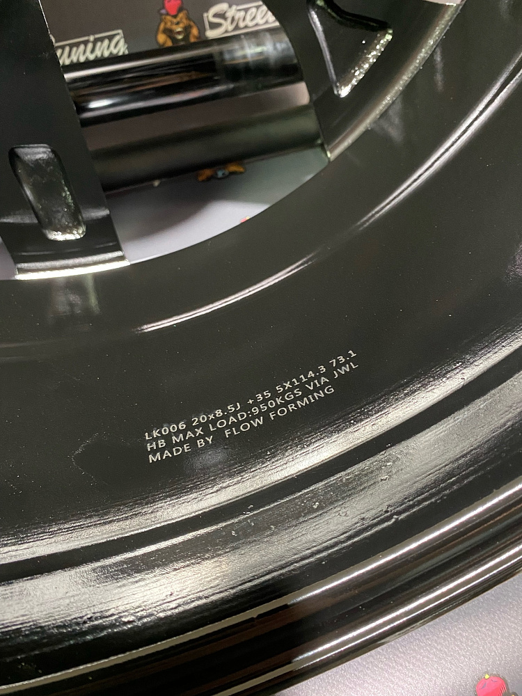 картинка Новые диски Audi RS6 Style Flow Forming R20 J8.5 ET35 5X114.3 от магазина  StreetTuning