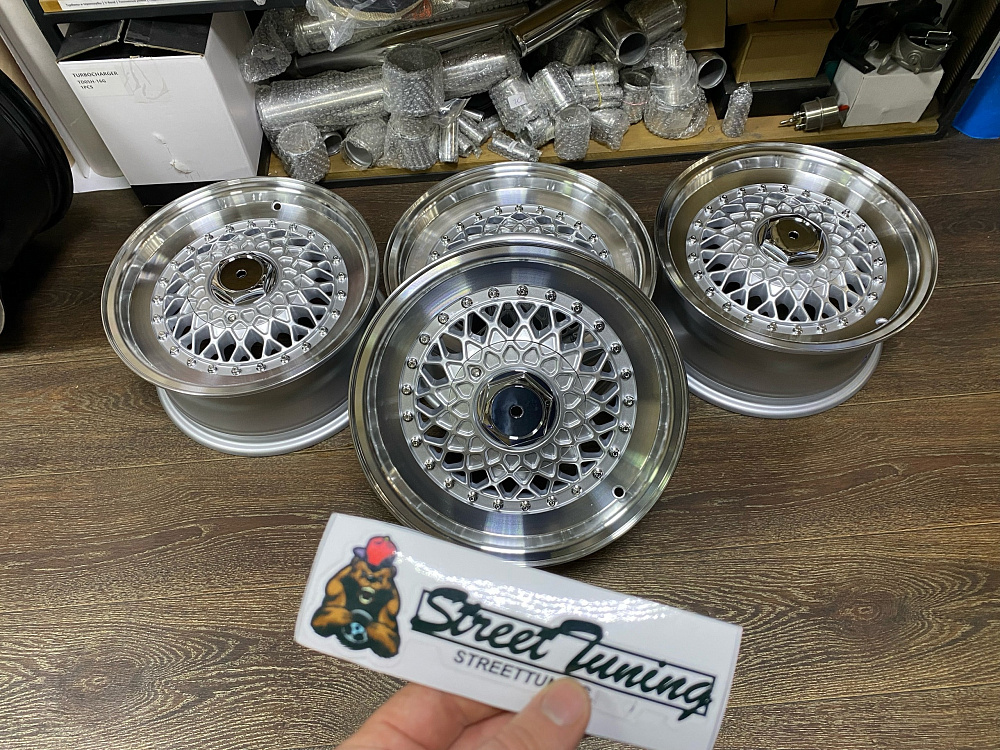 картинка Новые диски BBS RS R14 J6,5 ET25 4x100/4x114.3 , серебро + полировка от магазина  StreetTuning