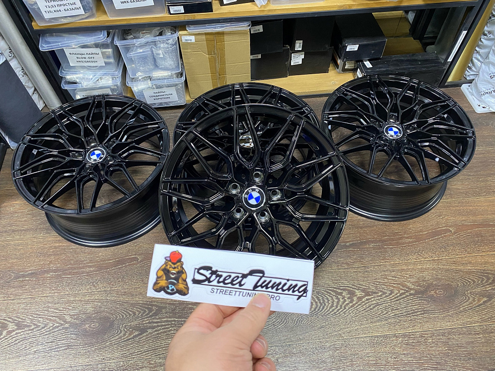 картинка Новые диски Wheelegend VLF R17 J7.5 ET35 5x112 Black от магазина  StreetTuning