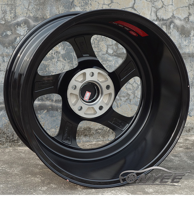 картинка Новые диски Rotiform TMB Flat R18 5х114,3 ET30 J9,5 черный глянец + золотые болтики магазин  StreetTuning 