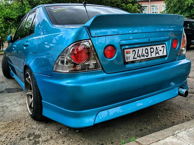 картинка Спойлер на крышку багажника - ducktail для Toyota Altezza магазин  StreetTuning 