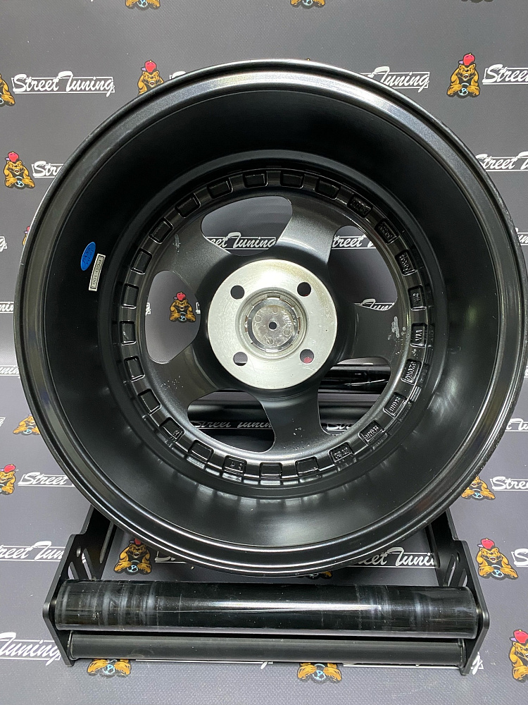 картинка Новые диски Rotiform R15 J8 ET20 4x100 Black + Silver от магазина  StreetTuning