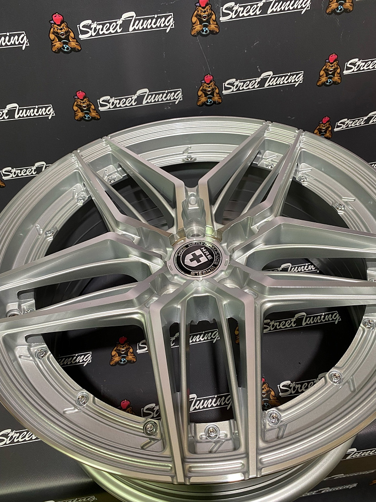 картинка Новые диски ADV510 M.V2 R18 J8 ET35 5X114.3 Silver от магазина  StreetTuning
