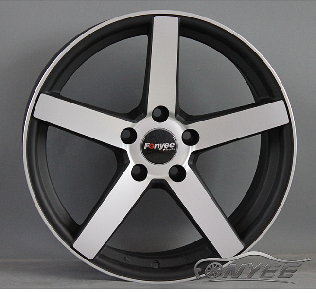 картинка Новые диски Vossen CV3 Replica R18 5X120 ET20 J9,5 черный мат + серебро магазин  StreetTuning 