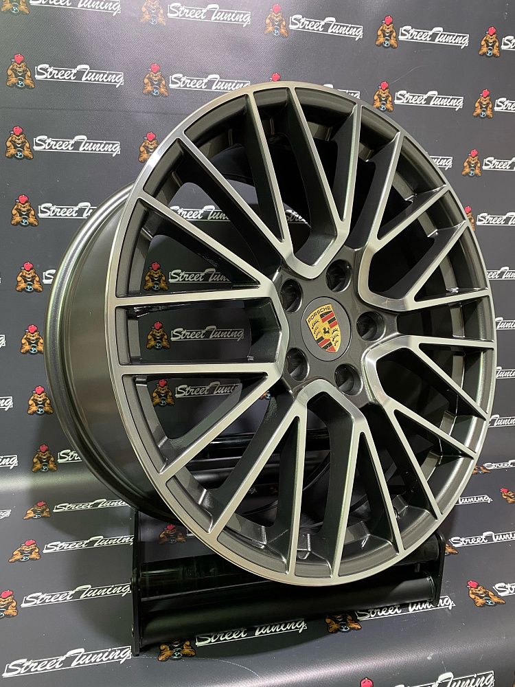 картинка Новые диски в стиле Porsche DWS PR-704 R20 J9.5 ET46 5X130 серые от магазина  StreetTuning
