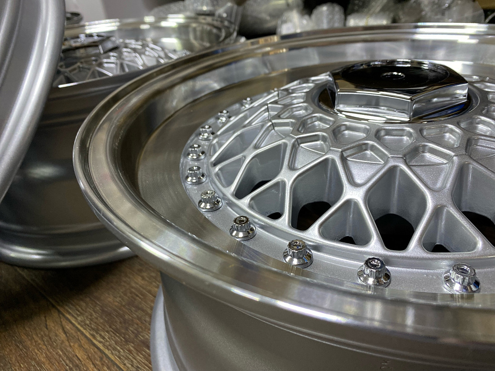 картинка Новые диски BBS RS R14 J6,5 ET25 4x100/4x114.3 , серебро + полировка от магазина  StreetTuning