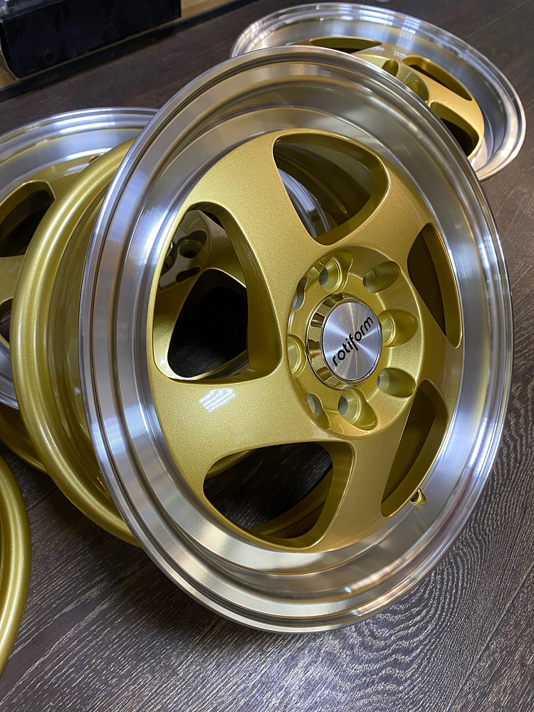 картинка Новые диски Rotifrom R14 J5,5 ET28 4x100/4x114.3 , золото + полировка от магазина  StreetTuning