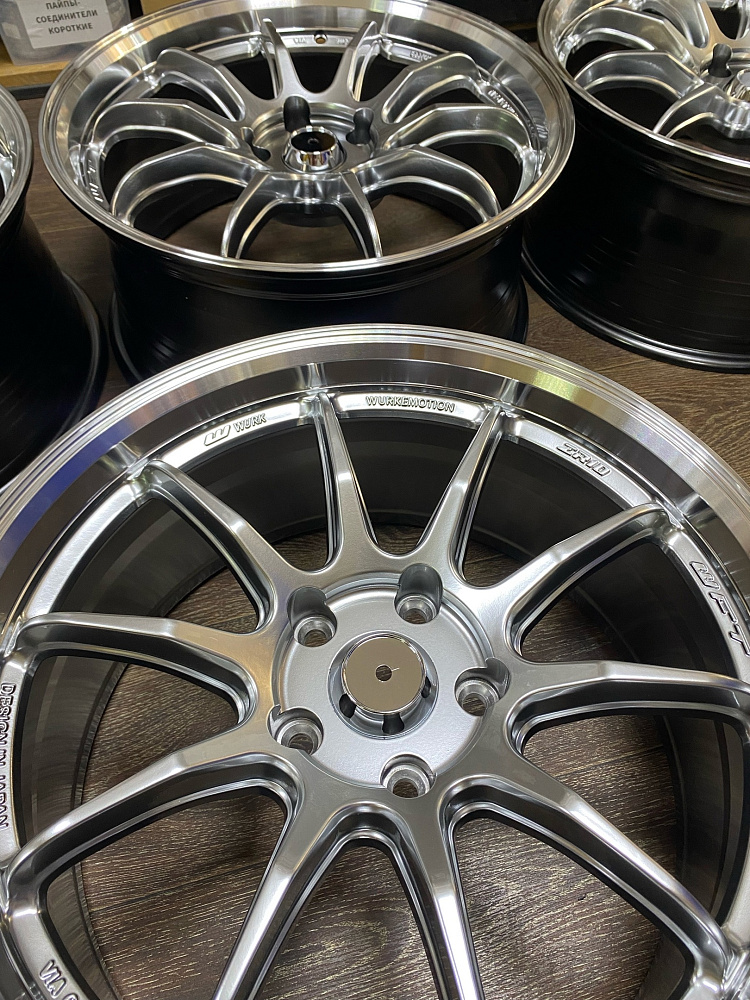 картинка Новые диски RAYS R18 J8.5 ET33 5X114.3, Hyper Black от магазина  StreetTuning