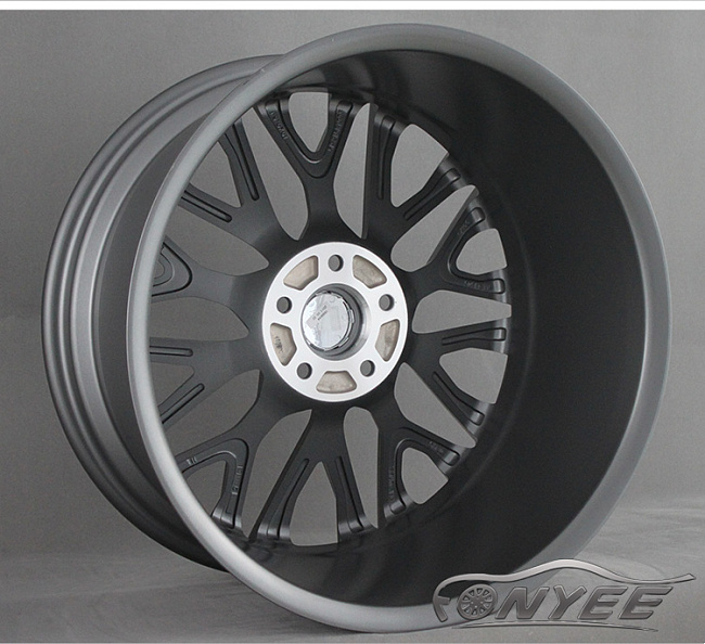 картинка Новые диски HRE P200 Replika R19 5X114,3 ET35 J9,5, темно-серебряные магазин  StreetTuning 