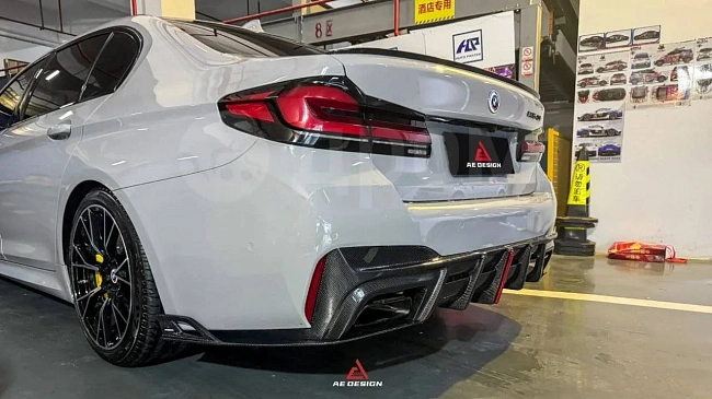 картинка Диффузор на задний бампер для BMW M5 F90 G30 540i M550i магазин  StreetTuning 